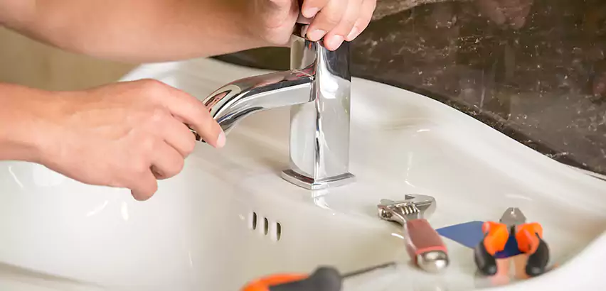 Bathtub Faucet Replacement in Tamarac