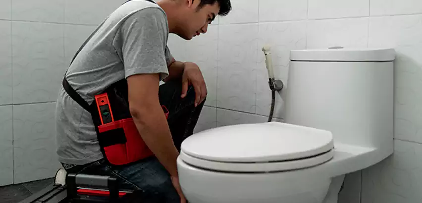Toilet Repair in Tamarac